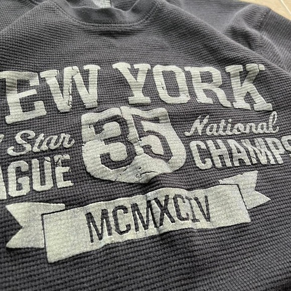 SICKKK black Y2K style old navy thermal long sleeve! - Picture 5 of 8